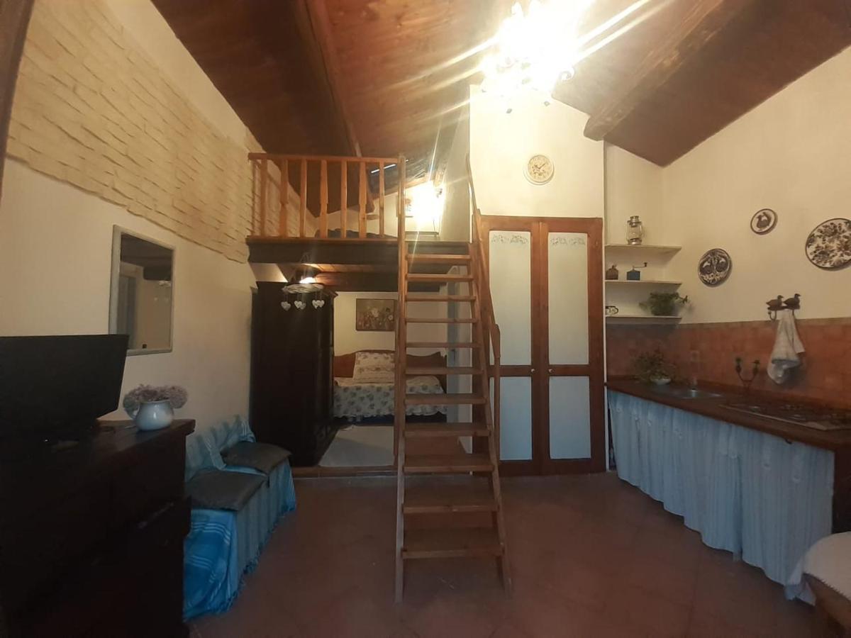 לינה וארוחת בוקר SantʼAntìoco Sa Ruscitta מראה חיצוני תמונה